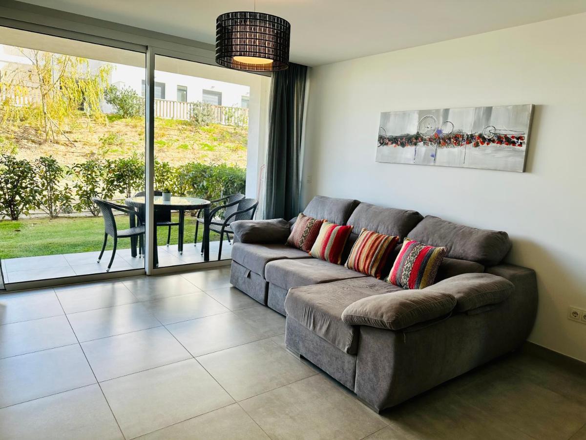 2-Bedroom-Apartment With A Terrace, Pool, Gym Málaga Exterior foto